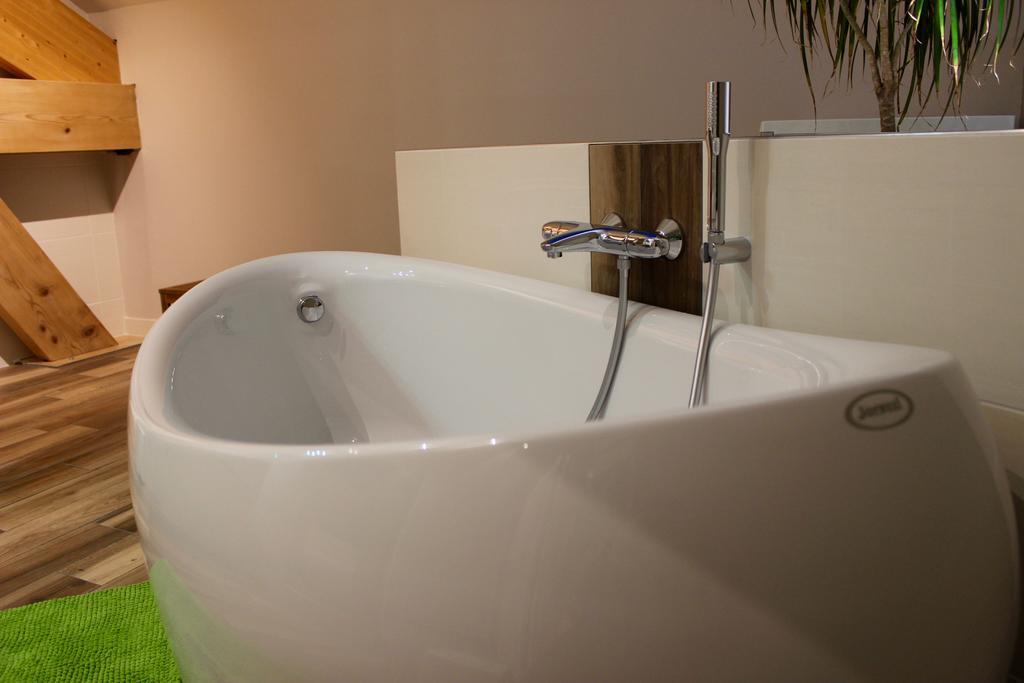 Gite Celeste Pour 6 Personnes Mardeuil Exterior photo